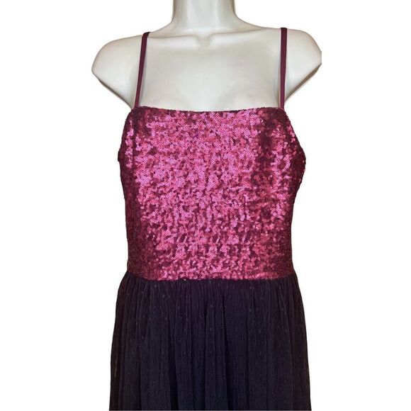 Dress the Population Sequin Tiered Point D'Esprit Dress NWT Size Small - Picture 2 of 6